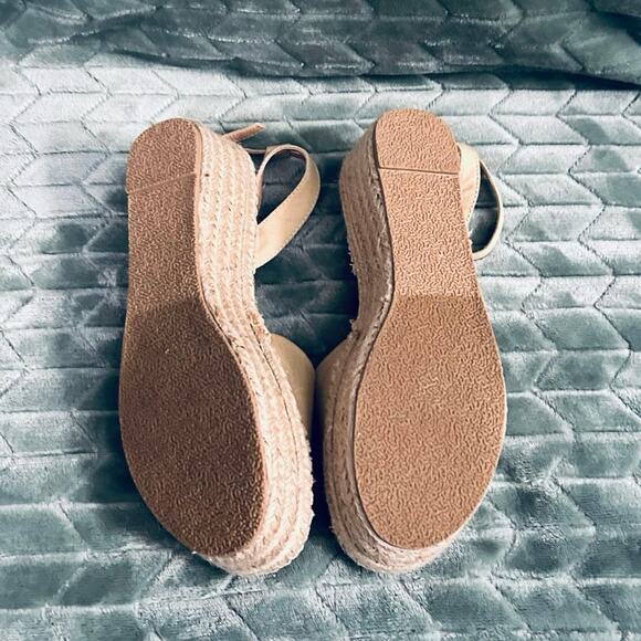 Lulus Natural Embroidered AnkleStrap
Espadrille1.5 in.platform-SEE BELOW FOR SZ - Picture 4 of 5